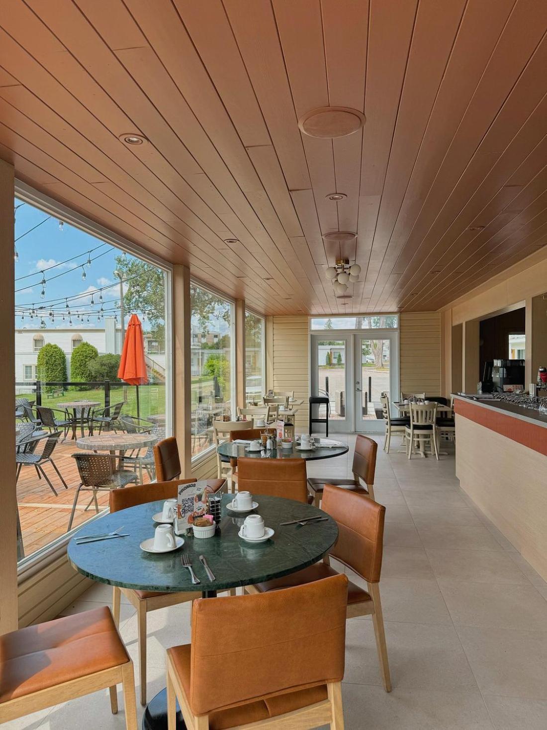 Auberge Le Parasol Chicoutimi Exterior foto